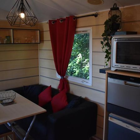 mobil-home sur terrain bucolique Hyères Extérieur photo