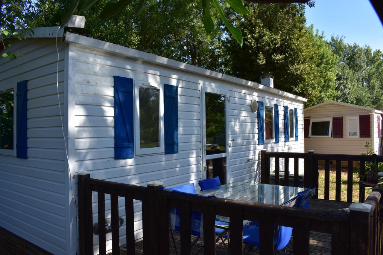 mobil-home sur terrain bucolique Hyères Extérieur photo