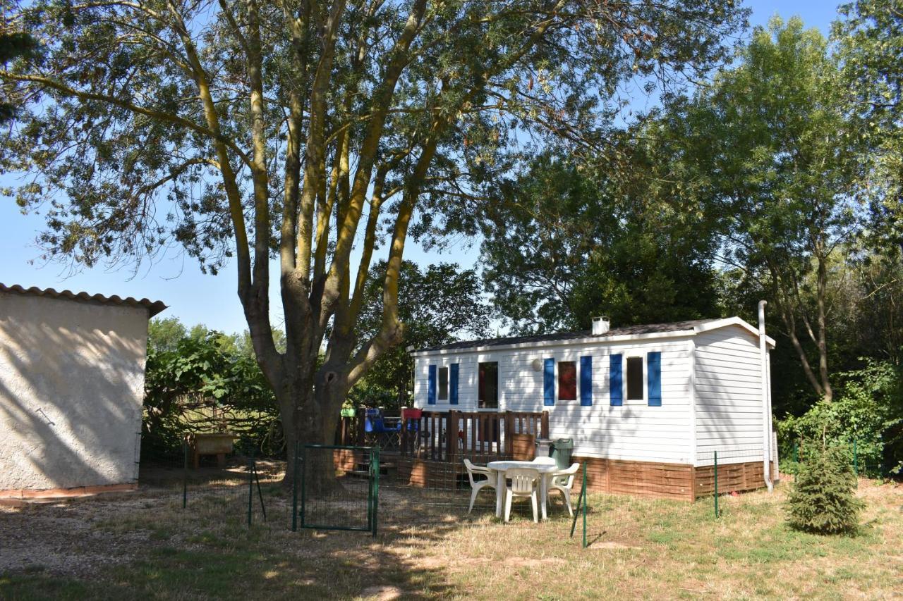 mobil-home sur terrain bucolique Hyères Extérieur photo