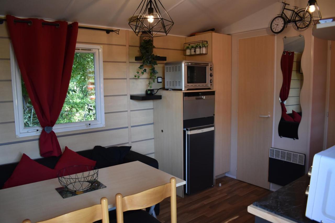 mobil-home sur terrain bucolique Hyères Extérieur photo
